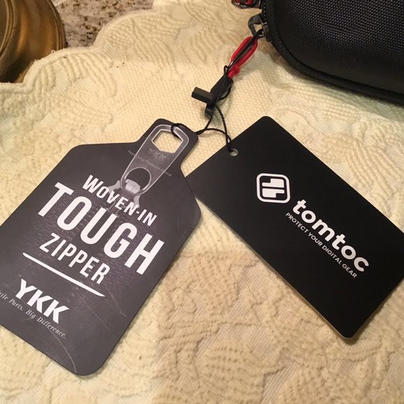 NWT Tomtoc Protect your Digital Gear - Picture 6 of 6